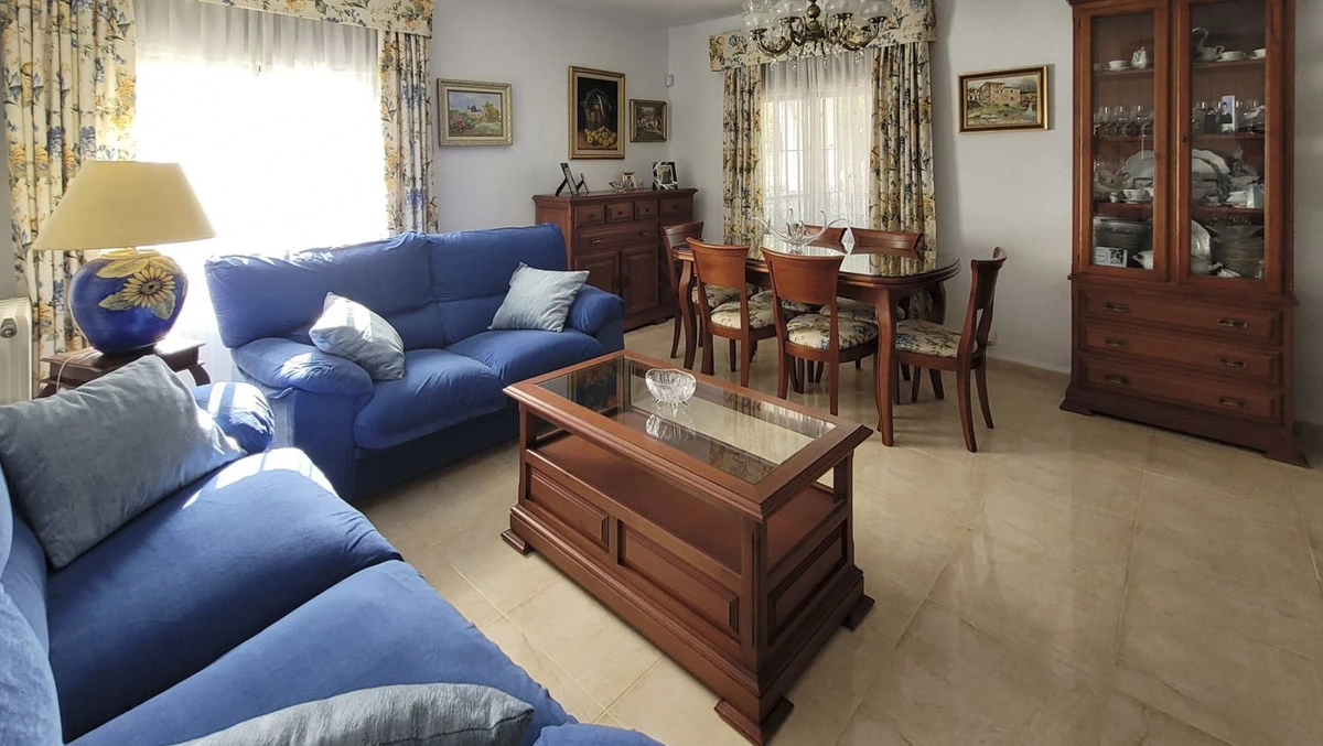 8-e64a9055bba3e77ac8aca3b893cdf826