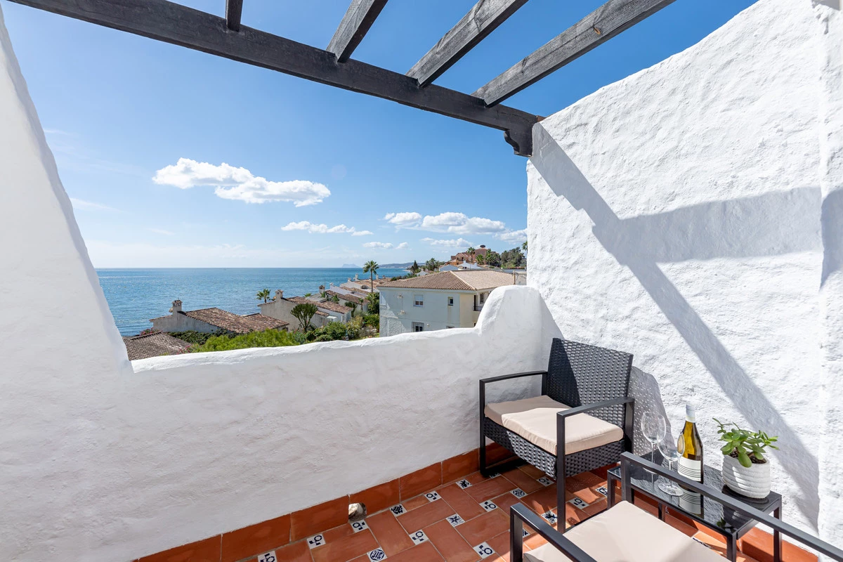 2-5bd7b9d04b45e33852eaf0ec6670150d