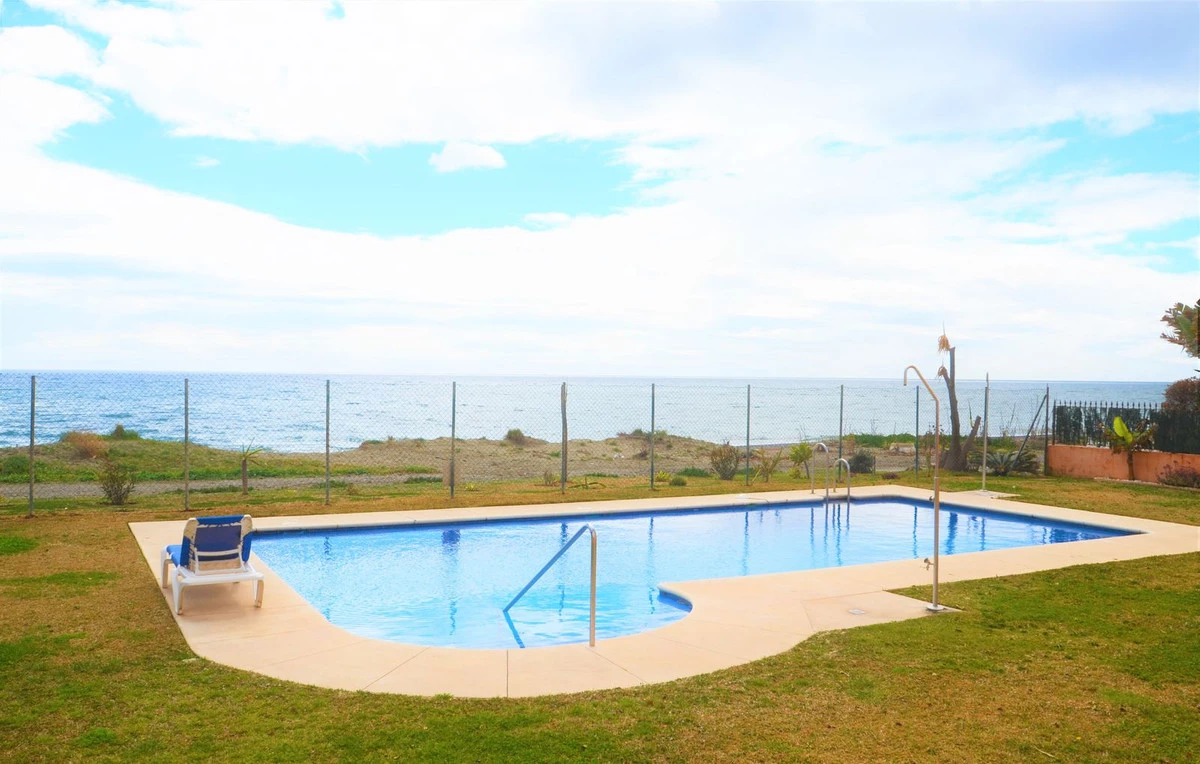 1-7980e48d732b6fc85c14b43b94d2aa54