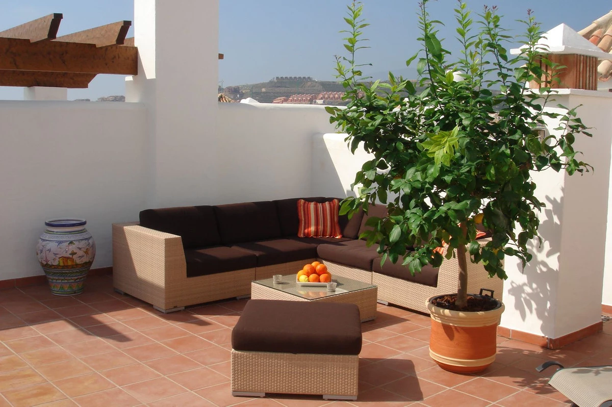 7-aa4cc561180b369757c0bb4af9886cd3