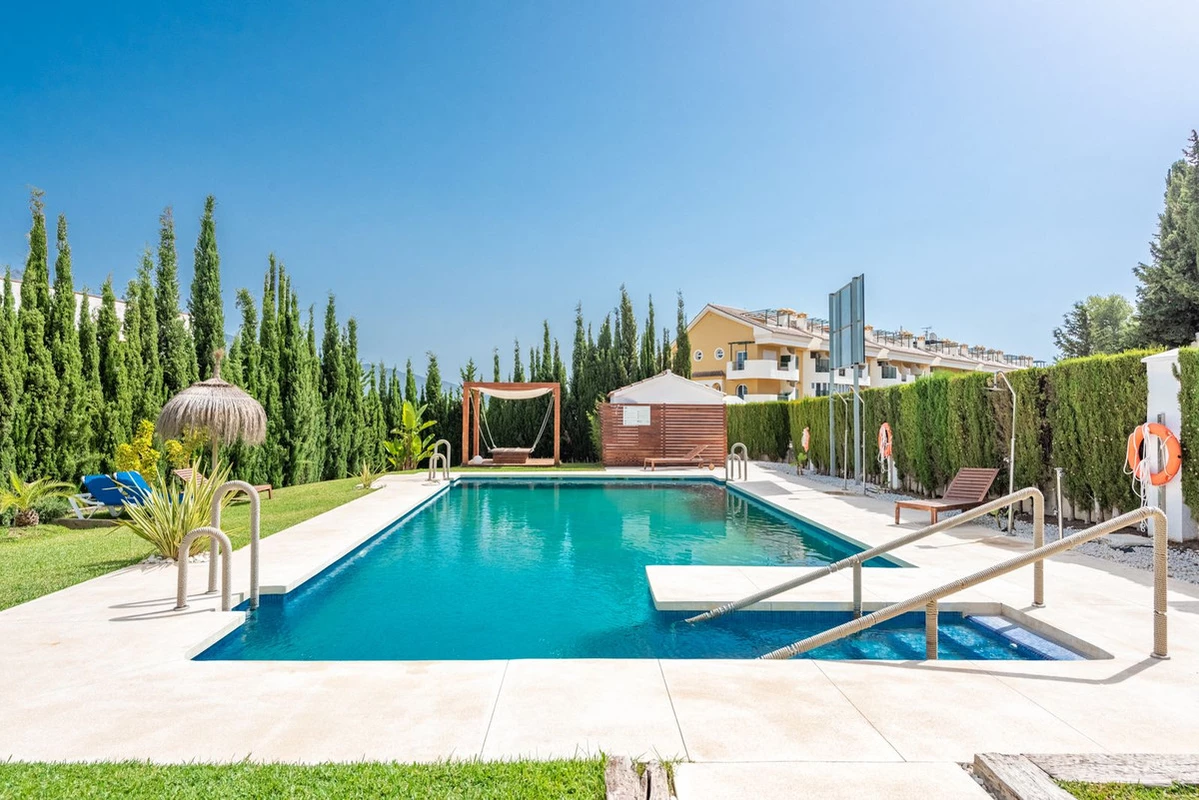 1-7980e48d732b6fc85c14b43b94d2aa54