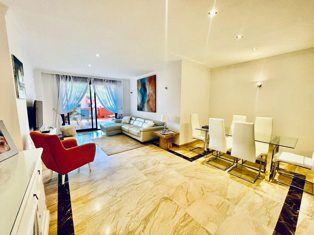 2-5bd7b9d04b45e33852eaf0ec6670150d