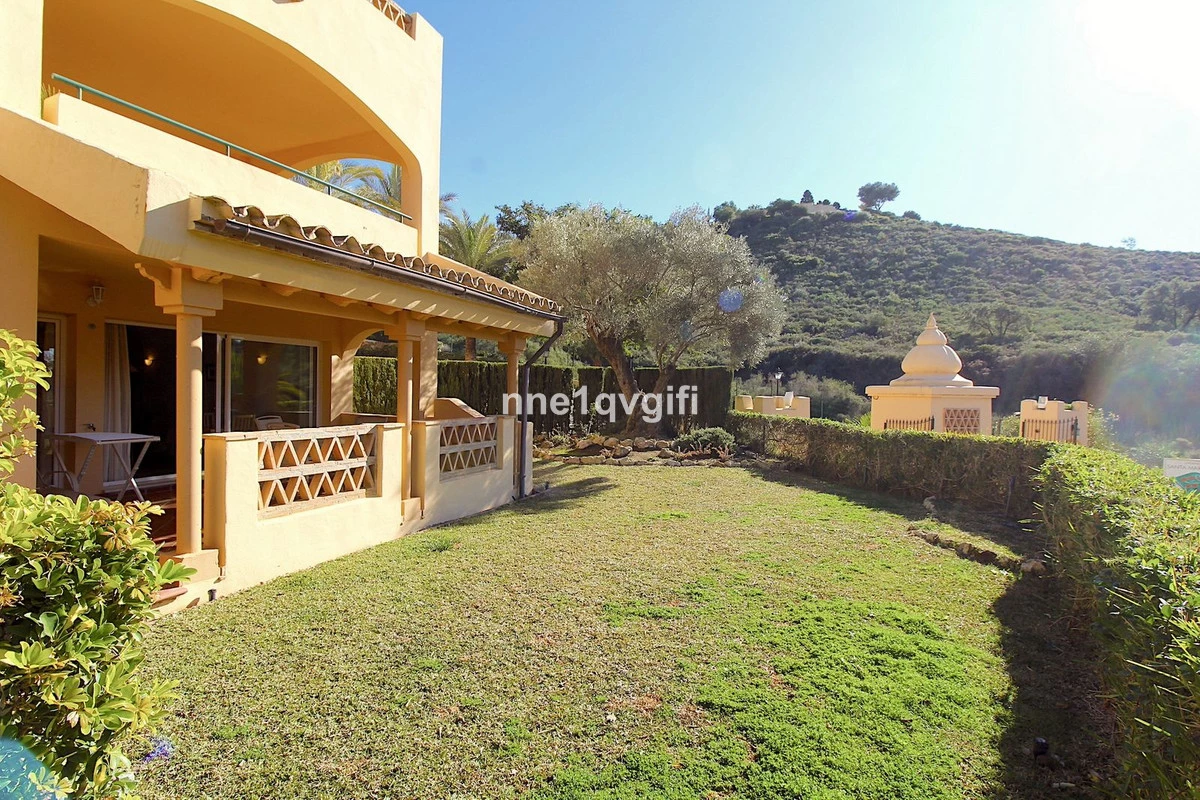 1-7980e48d732b6fc85c14b43b94d2aa54