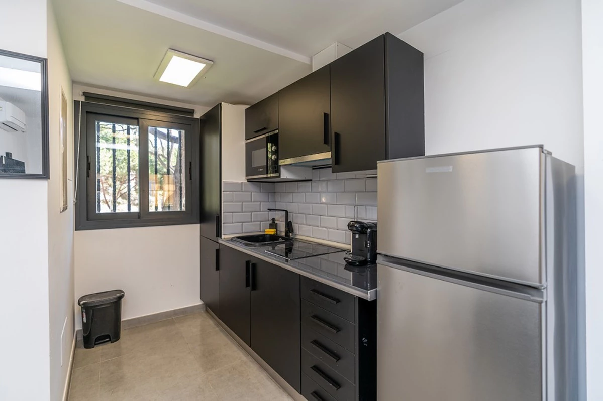 8-e64a9055bba3e77ac8aca3b893cdf826