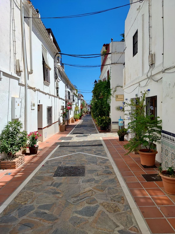 2-5bd7b9d04b45e33852eaf0ec6670150d