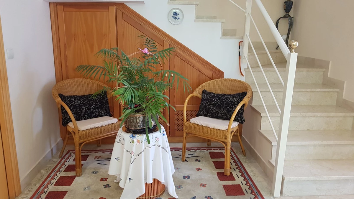 8-e64a9055bba3e77ac8aca3b893cdf826