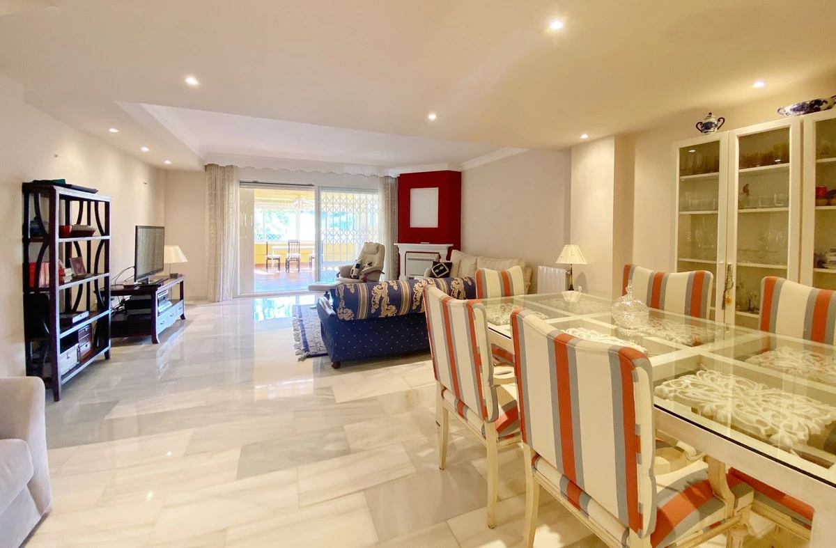 4-c23c0f86247804fa50226aecd8b0b2c8