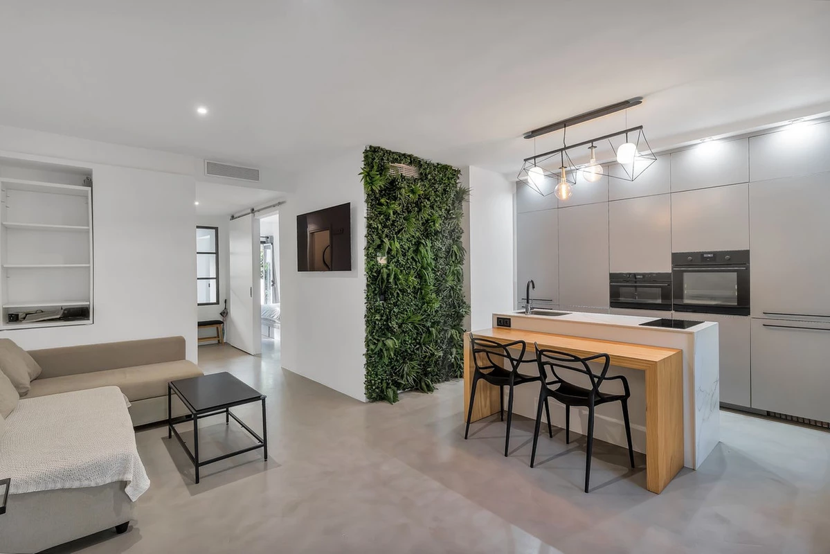 2-5bd7b9d04b45e33852eaf0ec6670150d