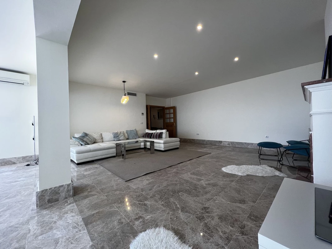 7-aa4cc561180b369757c0bb4af9886cd3