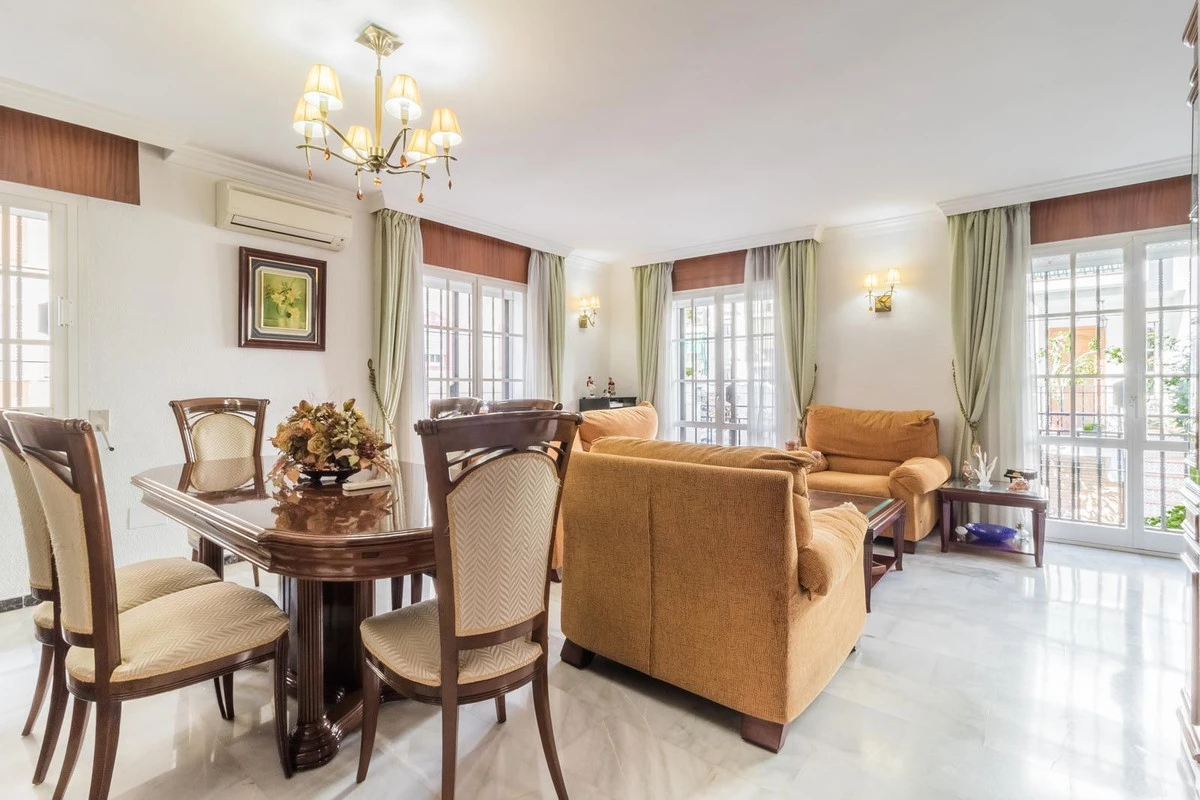 8-e64a9055bba3e77ac8aca3b893cdf826