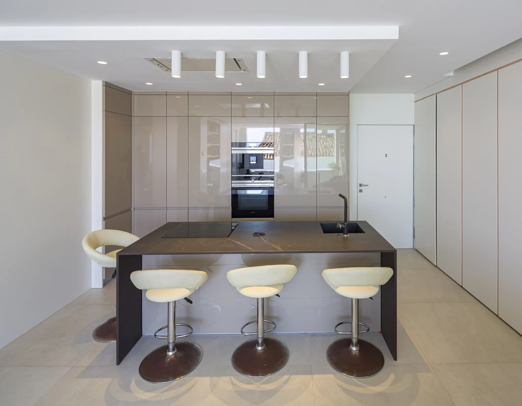 9-467d0cee5b725f3ef65f102a0c2e69c0