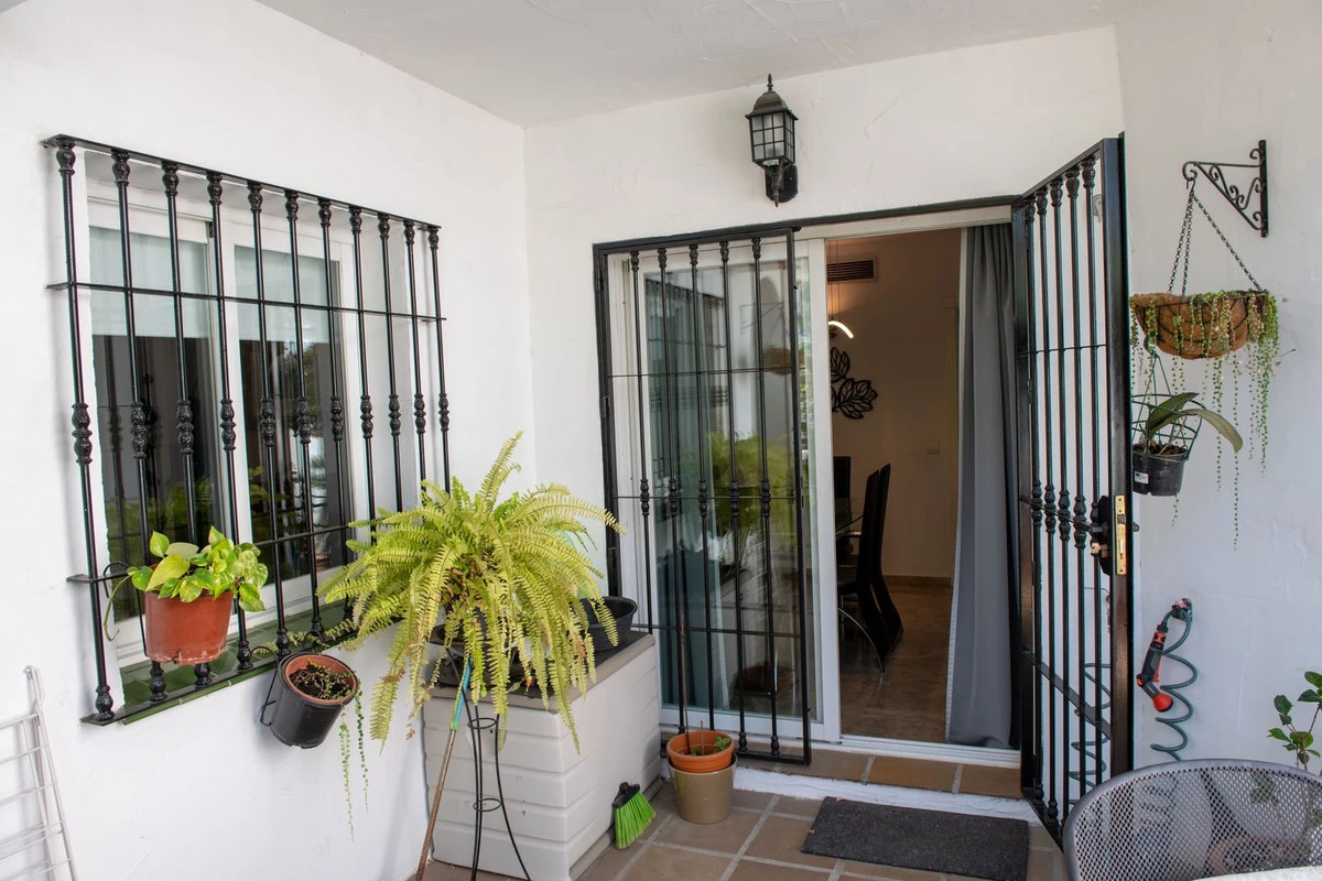 8-e64a9055bba3e77ac8aca3b893cdf826