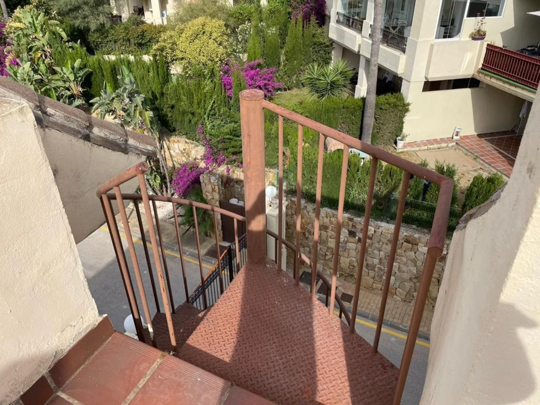 8-e64a9055bba3e77ac8aca3b893cdf826