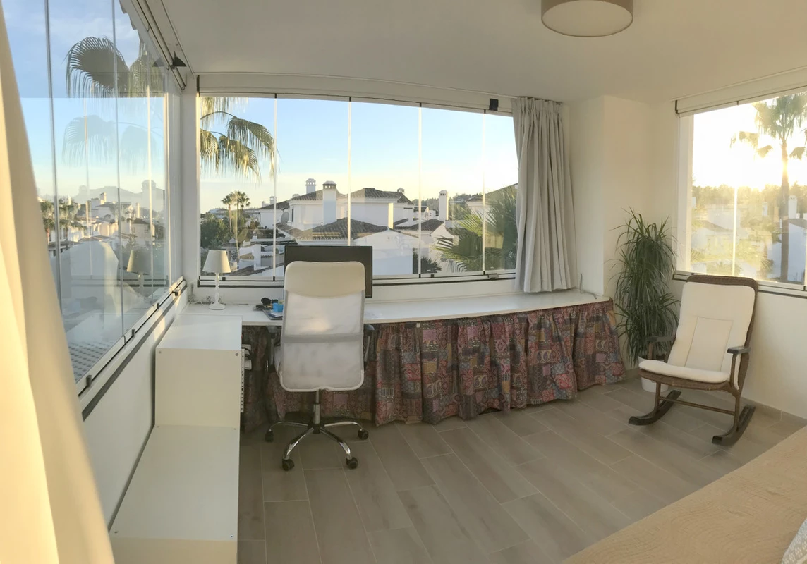 8-e64a9055bba3e77ac8aca3b893cdf826