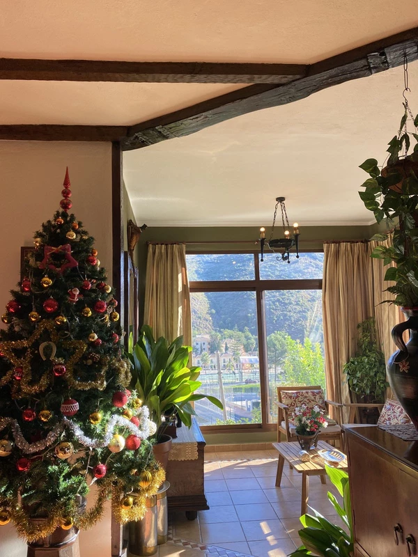 7-aa4cc561180b369757c0bb4af9886cd3