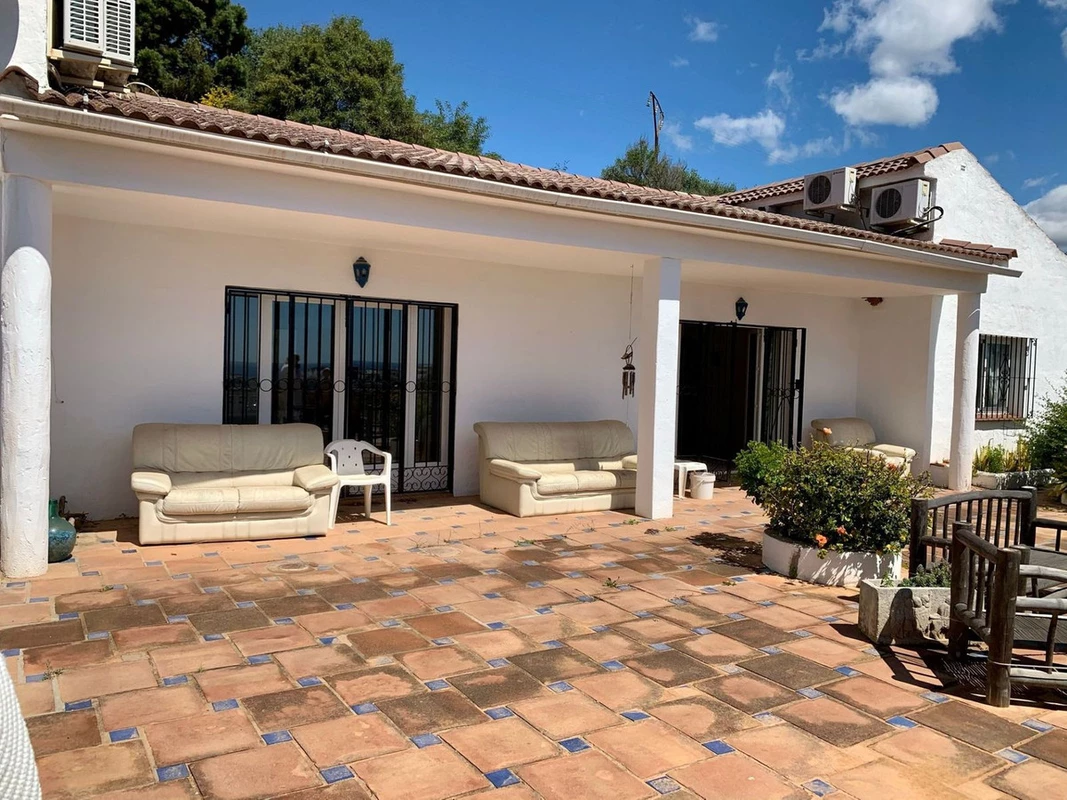 7-aa4cc561180b369757c0bb4af9886cd3