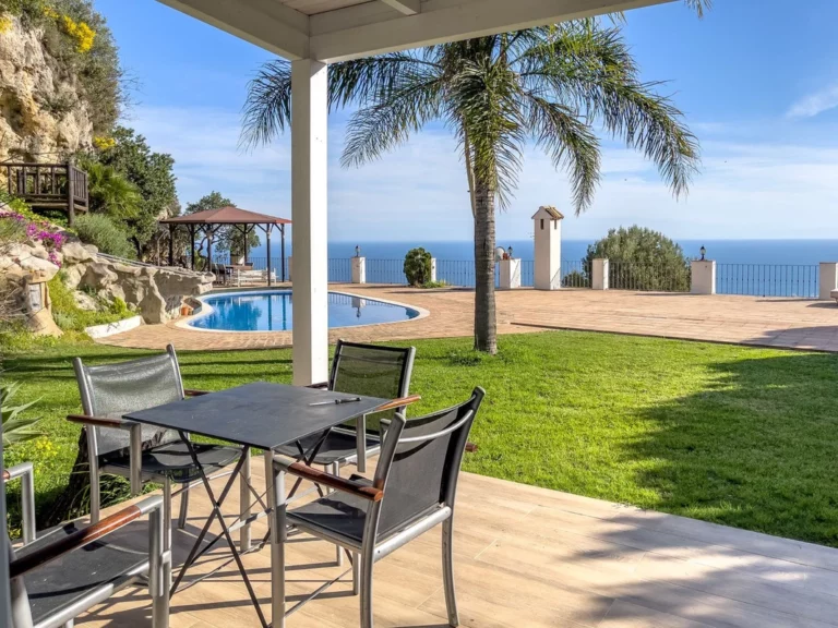 1-7980e48d732b6fc85c14b43b94d2aa54