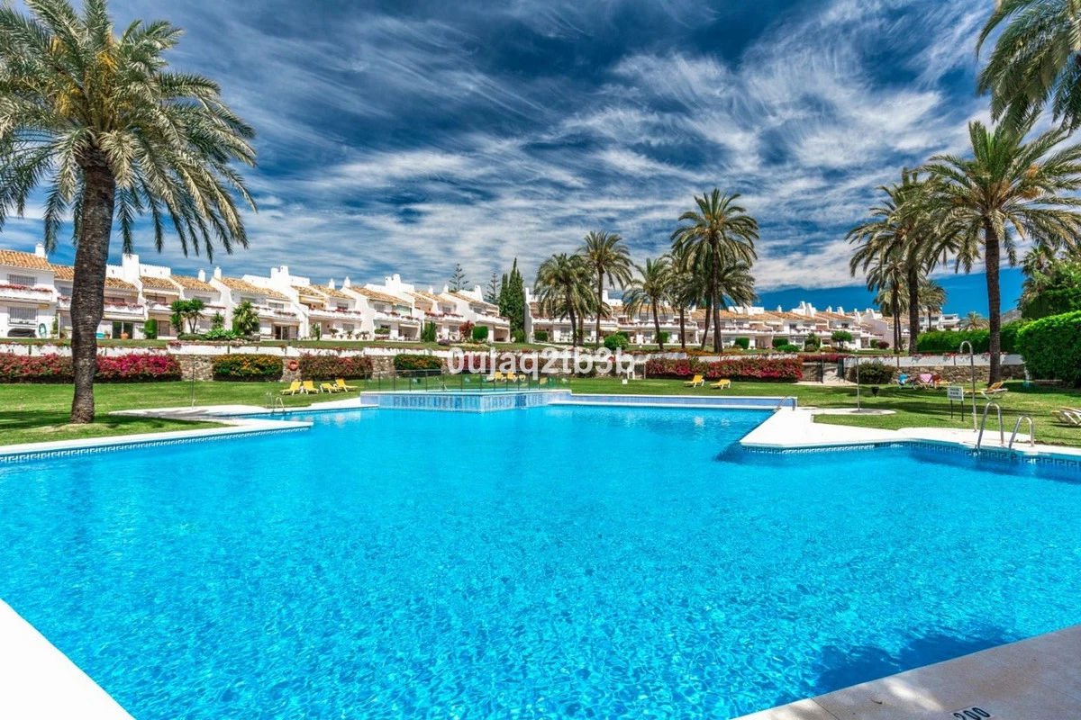 4-c23c0f86247804fa50226aecd8b0b2c8