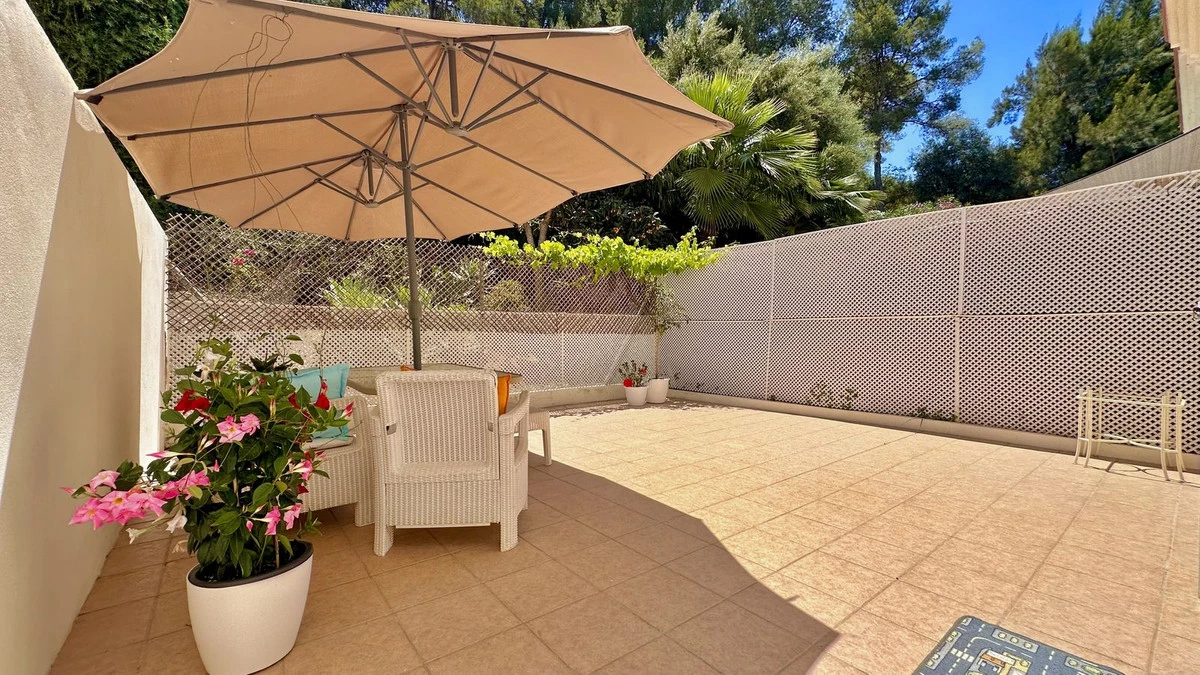 9-467d0cee5b725f3ef65f102a0c2e69c0