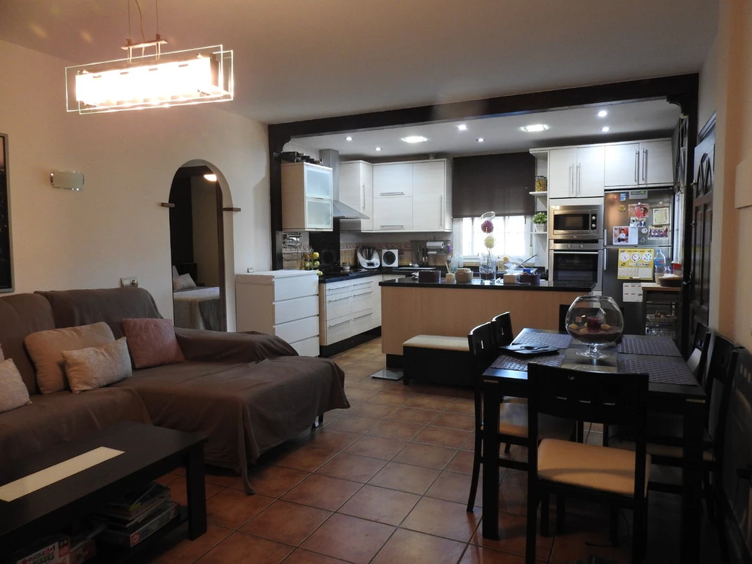 2-5bd7b9d04b45e33852eaf0ec6670150d