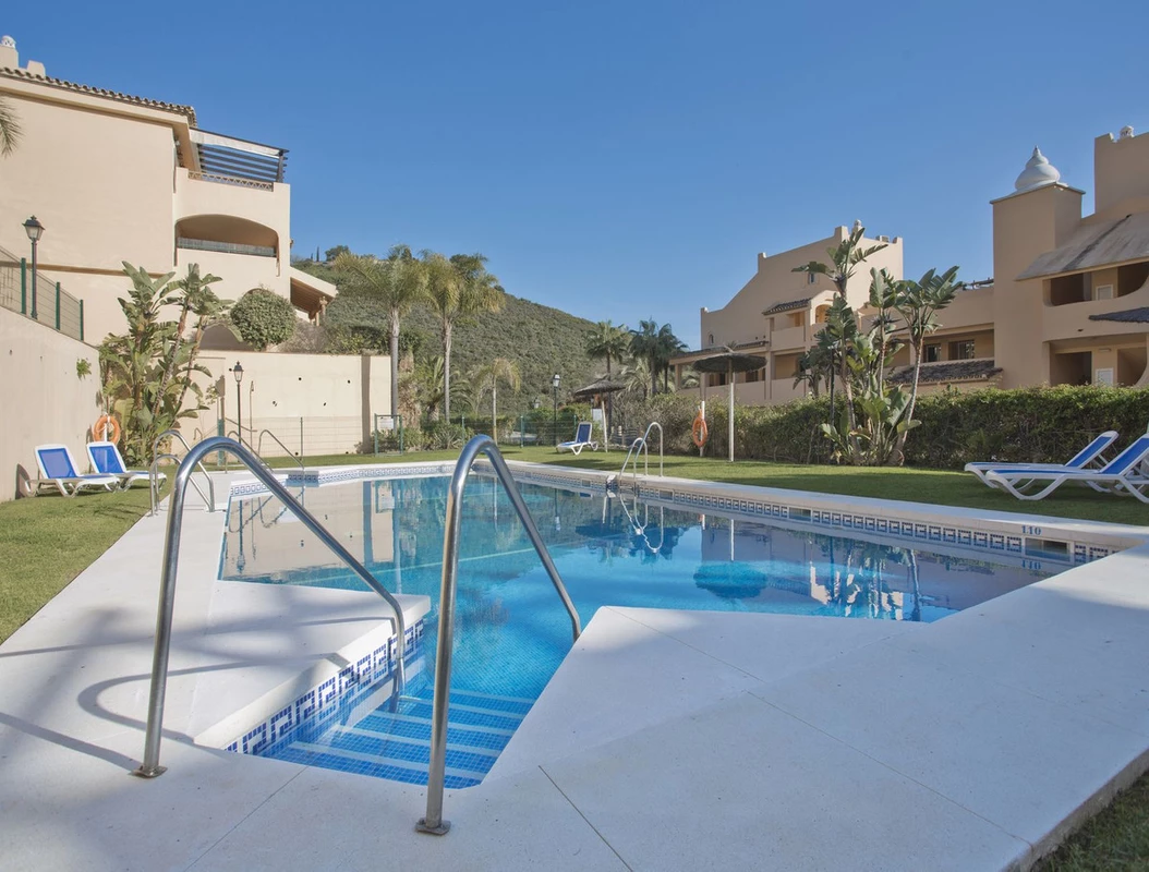 4-c23c0f86247804fa50226aecd8b0b2c8