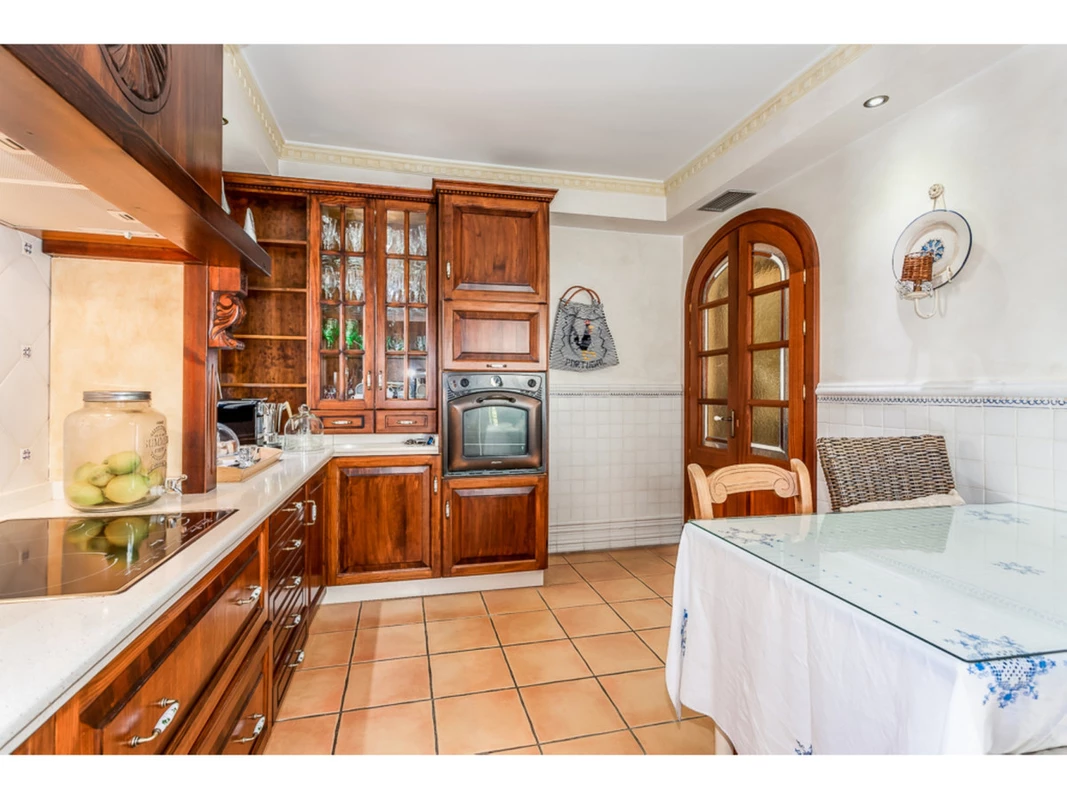 2-5bd7b9d04b45e33852eaf0ec6670150d