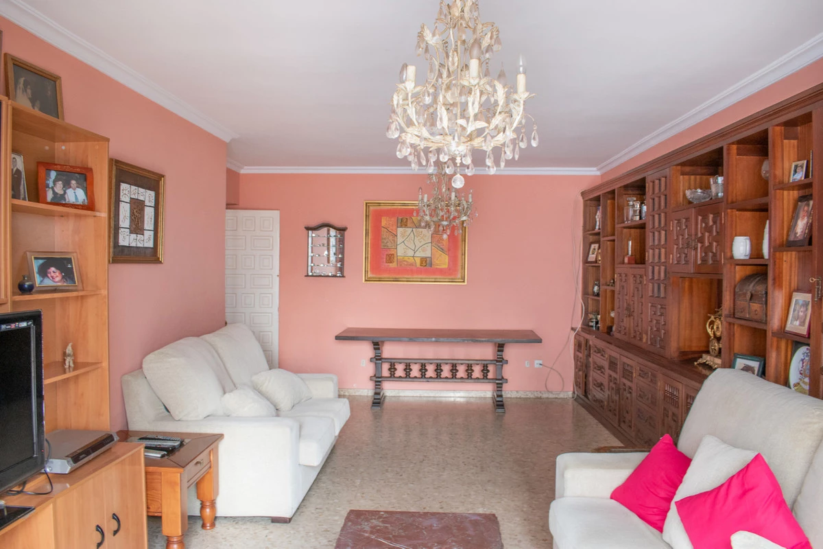 7-aa4cc561180b369757c0bb4af9886cd3