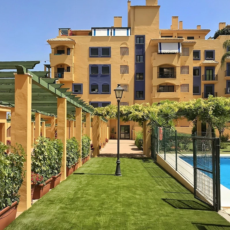 2-5bd7b9d04b45e33852eaf0ec6670150d