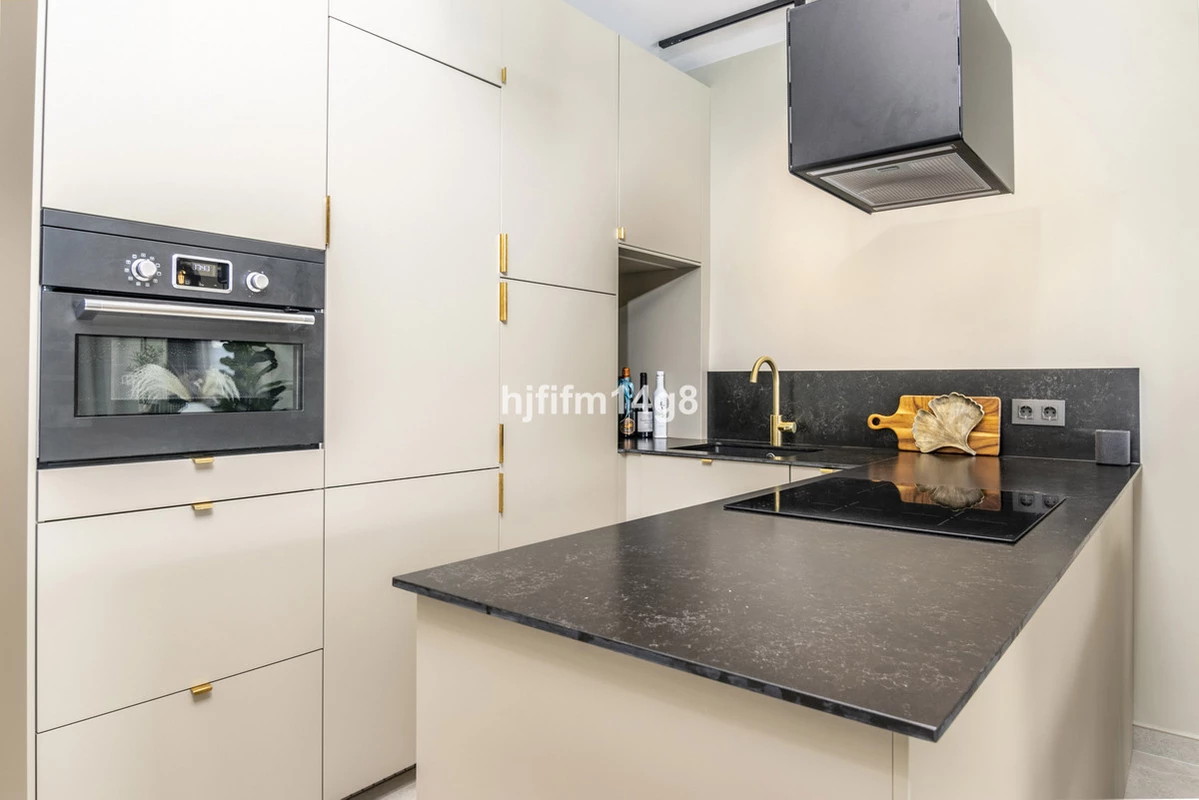 7-aa4cc561180b369757c0bb4af9886cd3