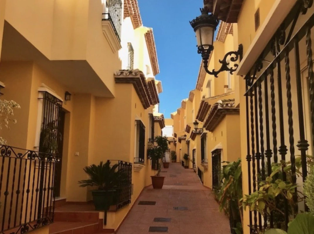 4-c23c0f86247804fa50226aecd8b0b2c8