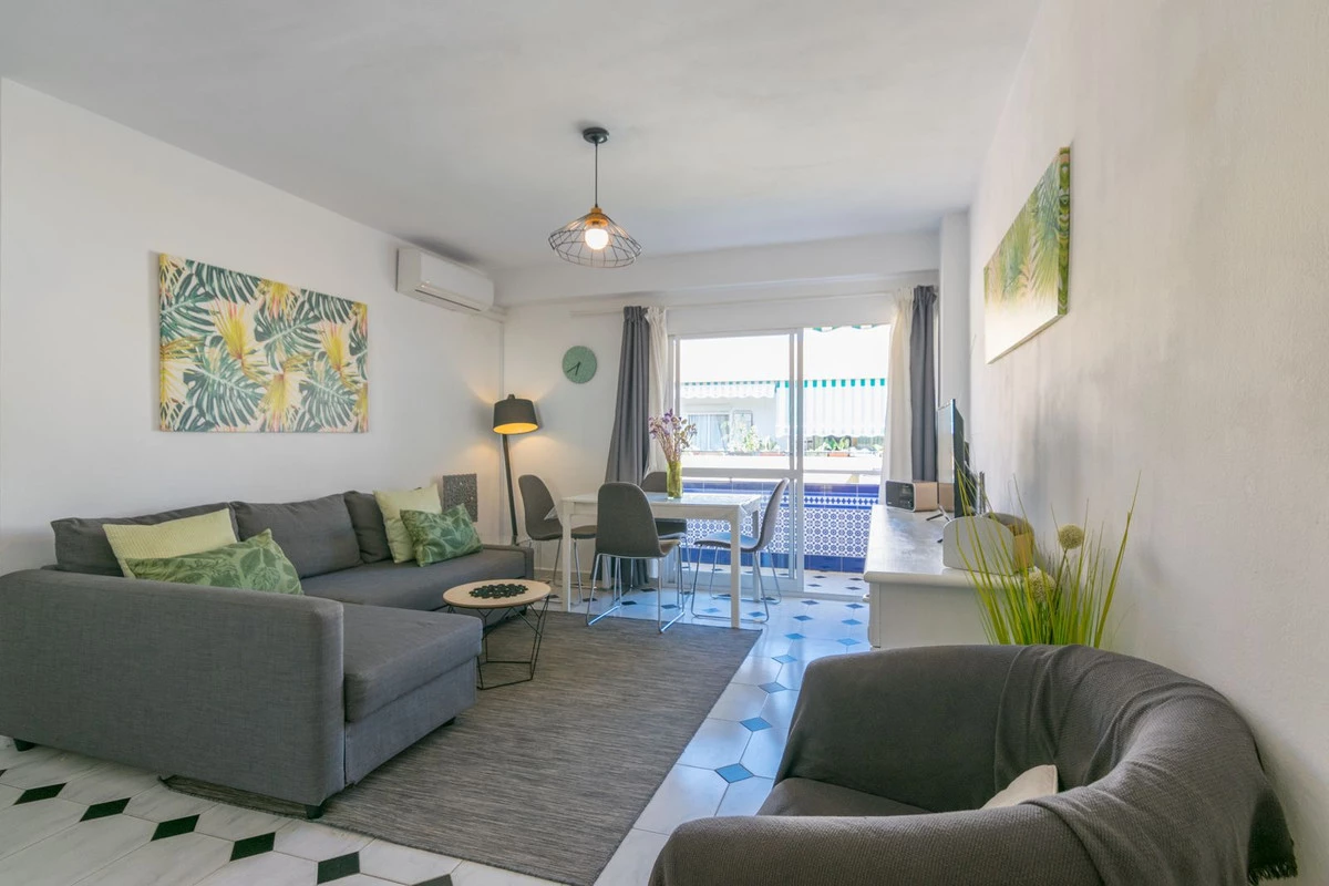 2-5bd7b9d04b45e33852eaf0ec6670150d