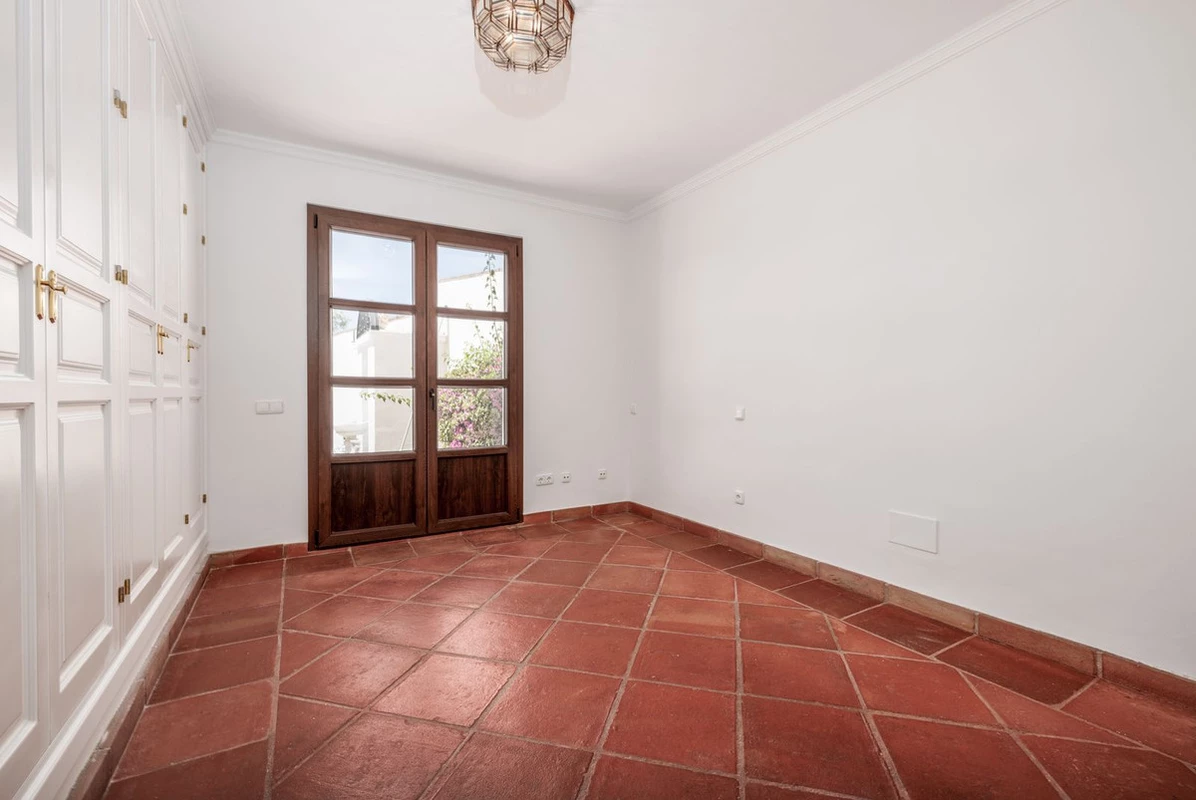 7-aa4cc561180b369757c0bb4af9886cd3