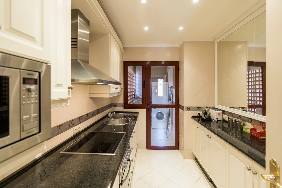 4-c23c0f86247804fa50226aecd8b0b2c8