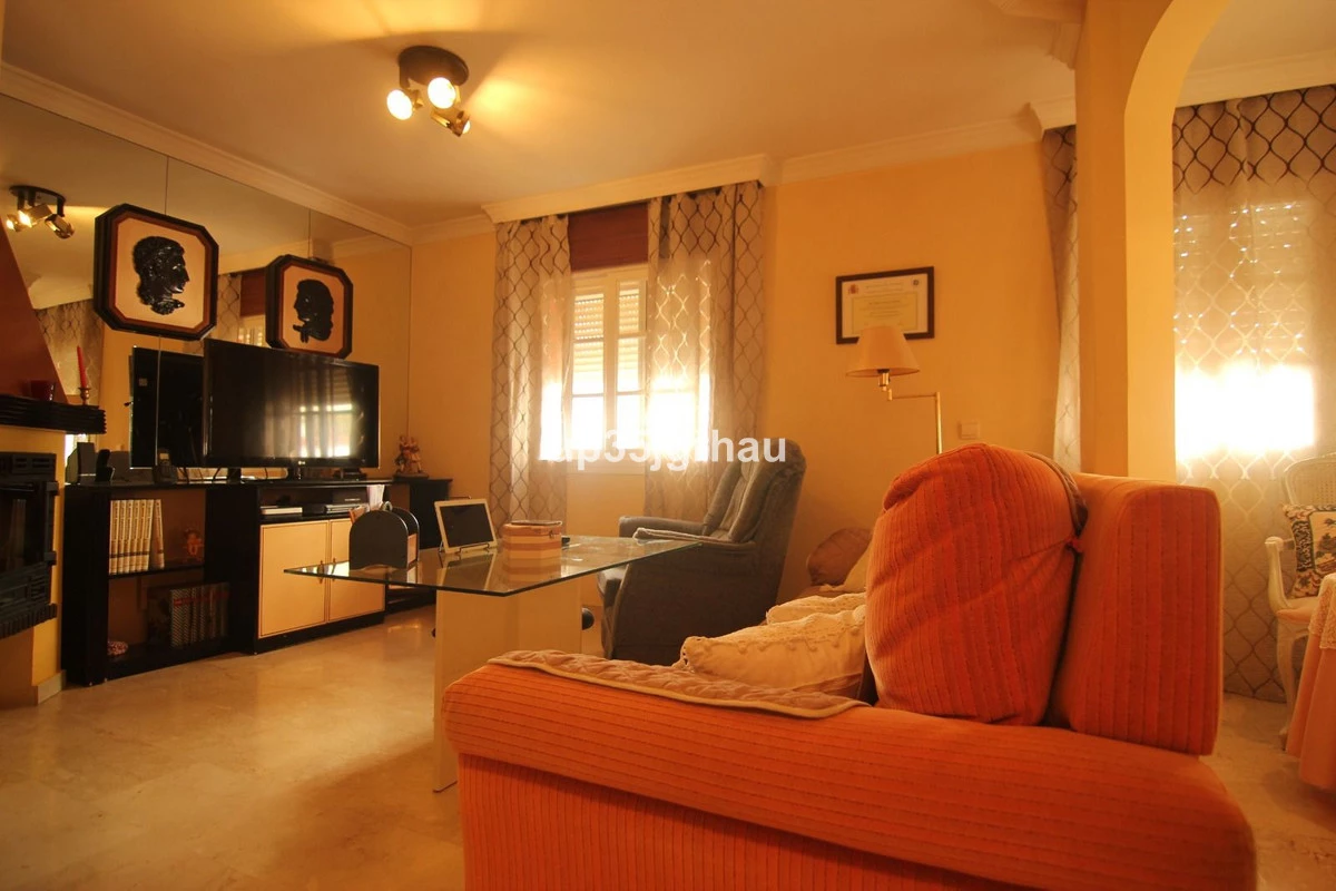 9-467d0cee5b725f3ef65f102a0c2e69c0