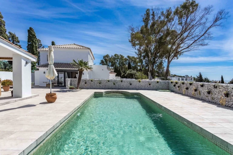 R4322950 | Detached Villa in Estepona – € 875,000 – 3 beds, 2 baths