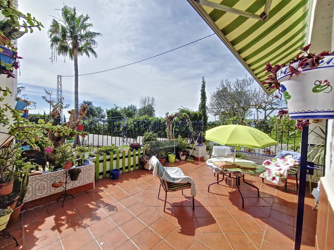 1-7980e48d732b6fc85c14b43b94d2aa54