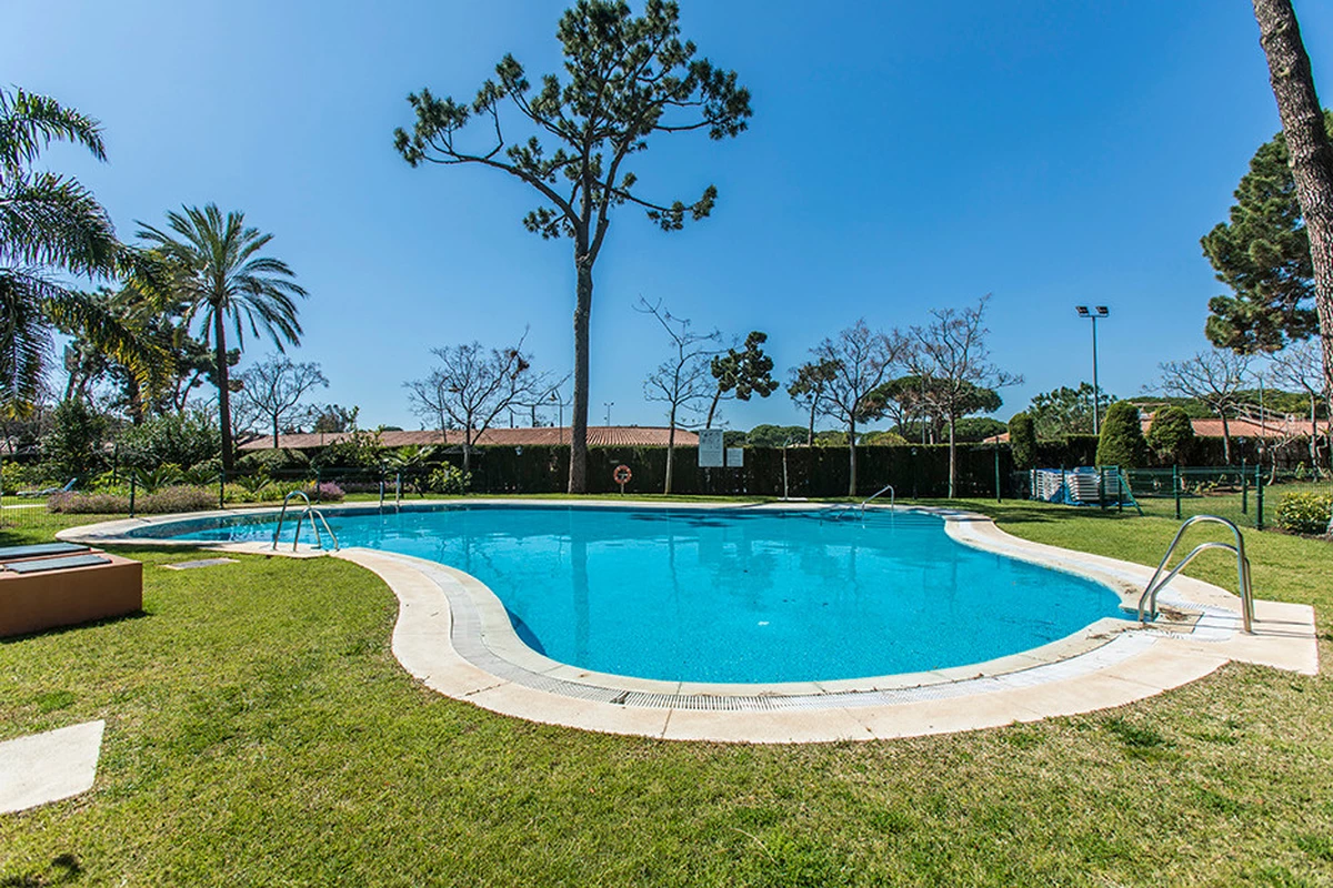 2-5bd7b9d04b45e33852eaf0ec6670150d