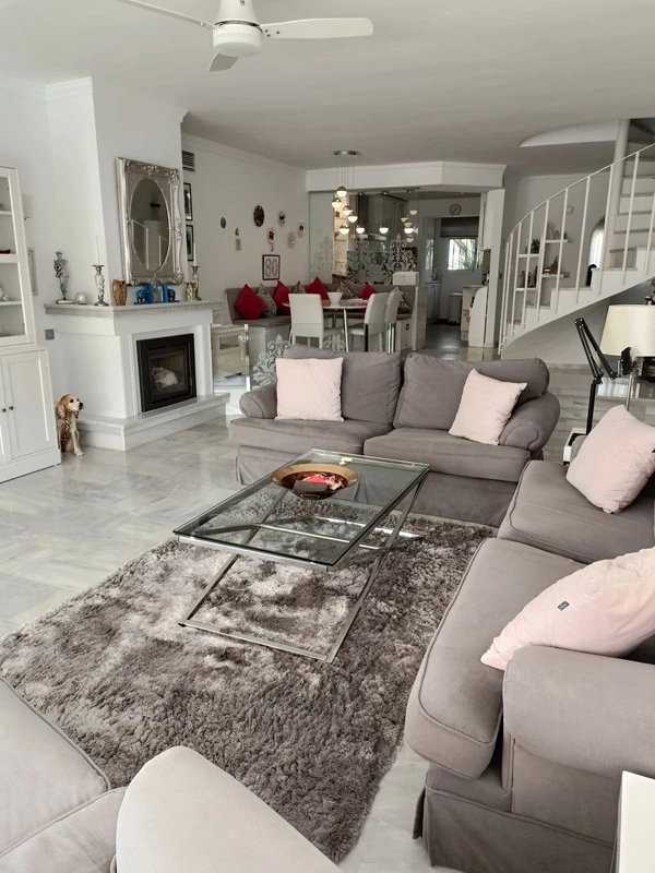 9-467d0cee5b725f3ef65f102a0c2e69c0