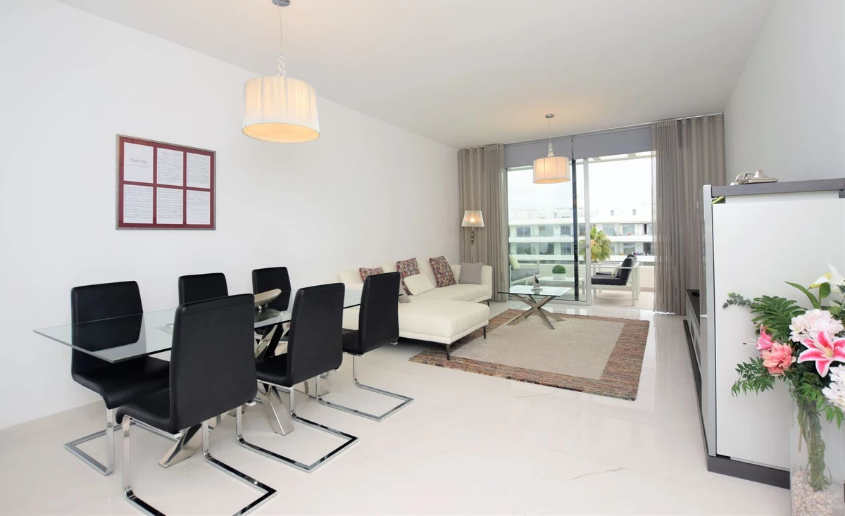 2-5bd7b9d04b45e33852eaf0ec6670150d