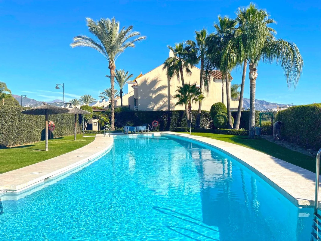 1-7980e48d732b6fc85c14b43b94d2aa54