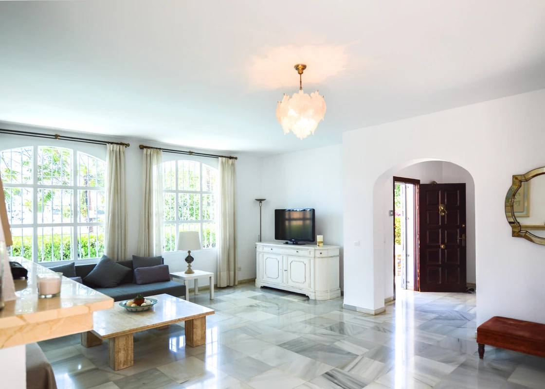 7-aa4cc561180b369757c0bb4af9886cd3