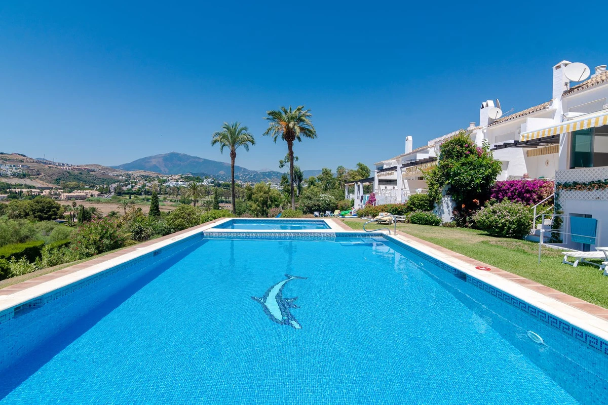 1-7980e48d732b6fc85c14b43b94d2aa54