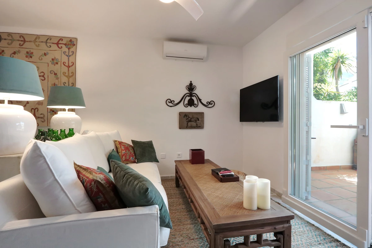 4-c23c0f86247804fa50226aecd8b0b2c8