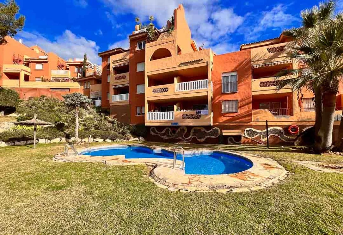 8-e64a9055bba3e77ac8aca3b893cdf826