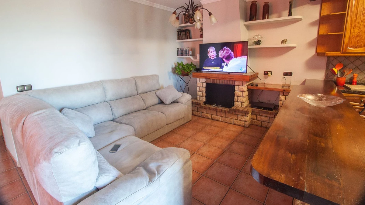 7-aa4cc561180b369757c0bb4af9886cd3