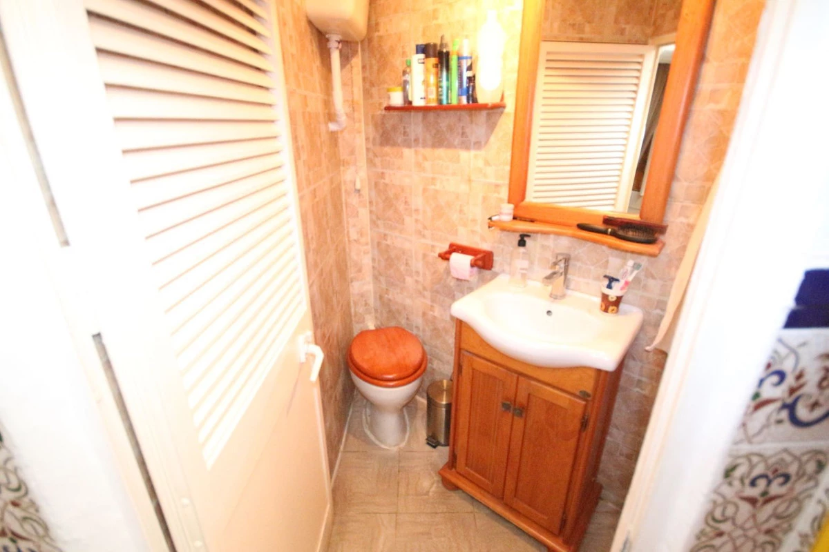 8-e64a9055bba3e77ac8aca3b893cdf826