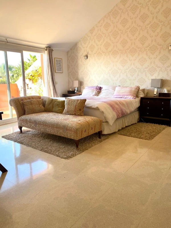 8-e64a9055bba3e77ac8aca3b893cdf826