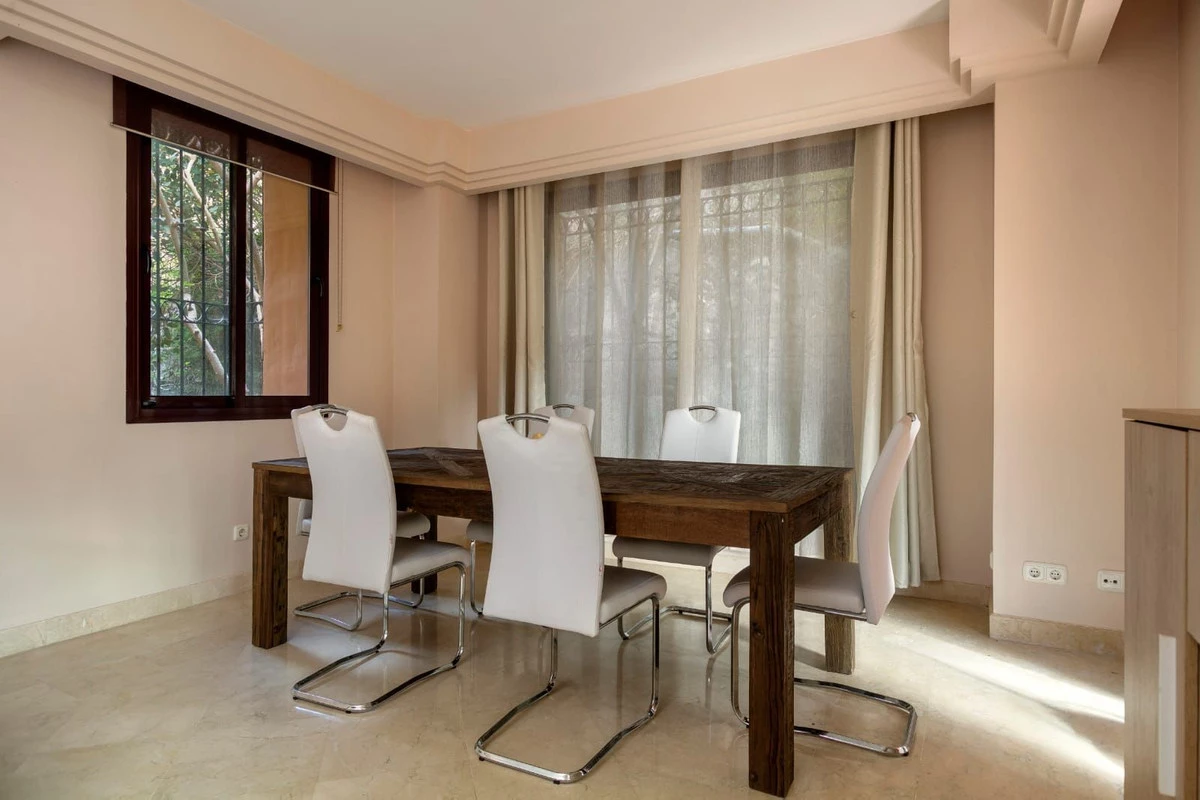 4-c23c0f86247804fa50226aecd8b0b2c8