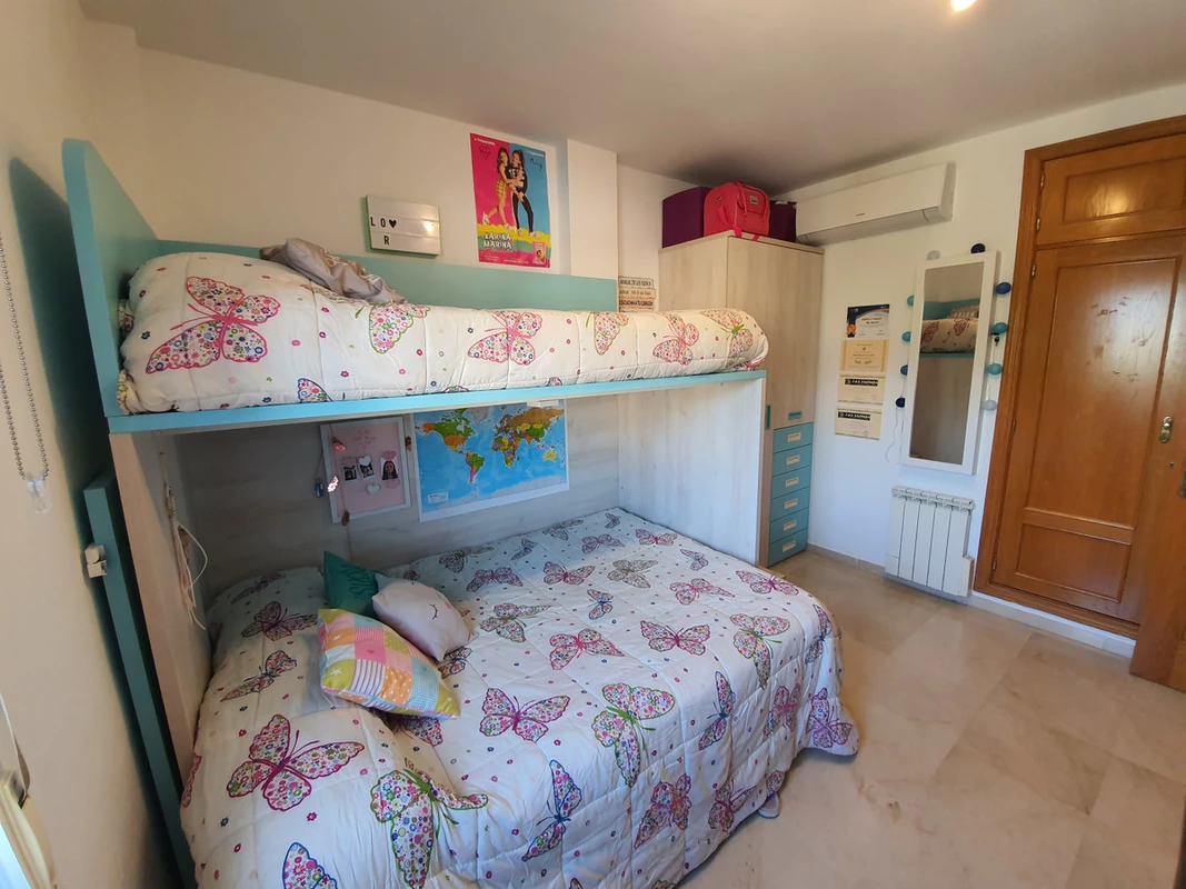 8-e64a9055bba3e77ac8aca3b893cdf826