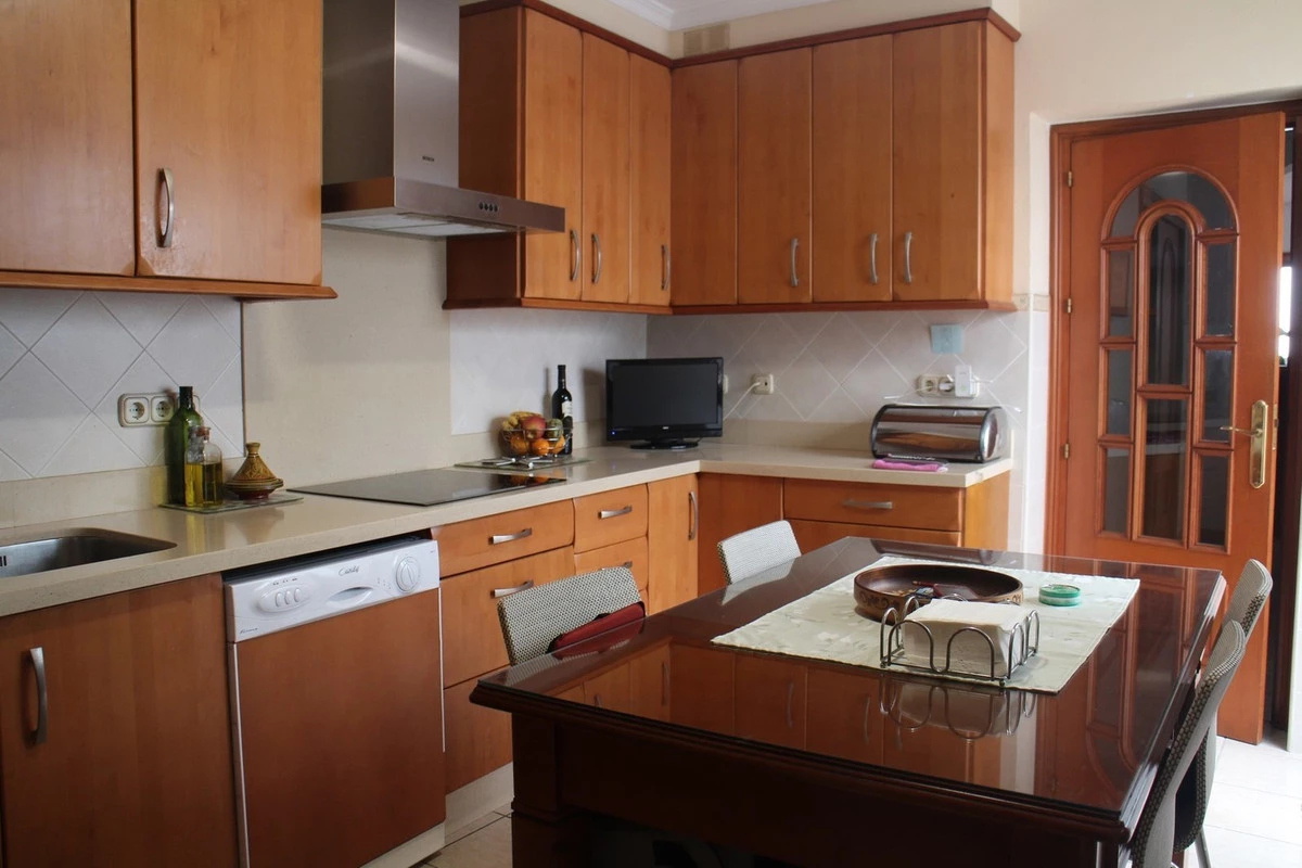 2-5bd7b9d04b45e33852eaf0ec6670150d